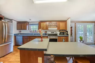 189 Farmers Hill Rd, Liberty, SC 29657 - Photo 11