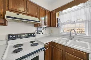 710 Hunts Bridge Rd, Greenville, SC 29617 - Photo 11