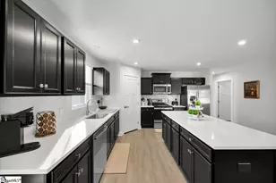 2315 Caffry Ln, Boiling Springs, SC 29316 - Photo 11