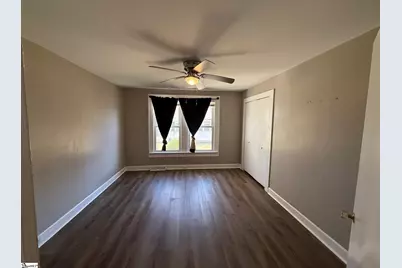 1021 Gentry Memorial Highway, Easley, SC 29640 - Photo 5