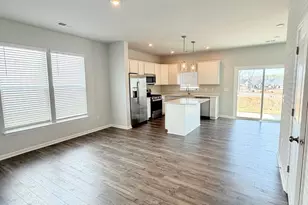 136 Randwick Ln, Greer, SC 29651 - Photo 3