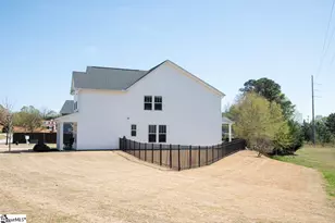305 Kelby St, Travelers Rest, SC 29690 - Photo 3