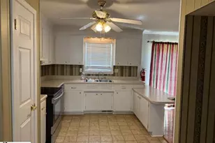 105 Furman View Dr, Greenville, SC 29609 - Photo 5