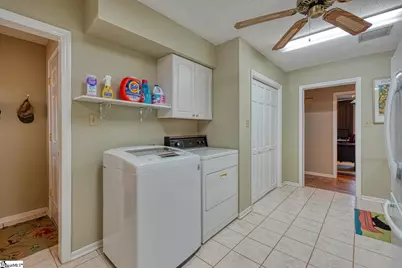 300 Crestview Lane, Spartanburg, SC 29301 - Photo 15