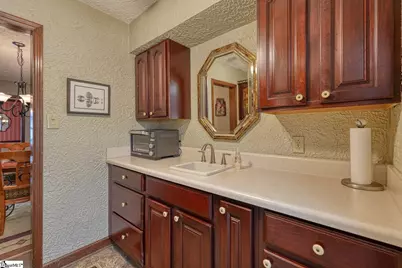 300 Crestview Lane, Spartanburg, SC 29301 - Photo 21