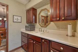 300 Crestview Ln, Spartanburg, SC 29301 - Photo 21