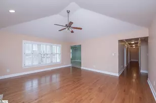 512 Wemberly Ln, Simpsonville, SC 29681 - Photo 9