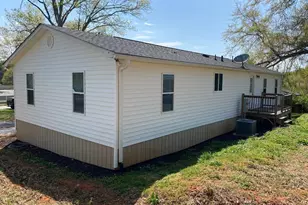 521 Park St, Inman, SC 29349 - Photo 5