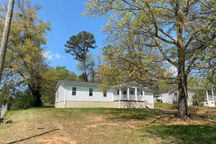 521 Park St, Inman, SC 29349 - Photo 9