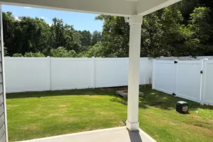 607 Autumn Lk Rd, Simpsonville, SC 29681 - Photo 3