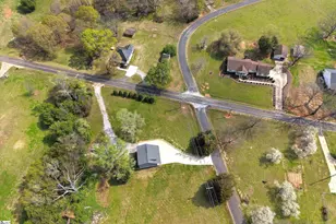 606 Lamar Mitchell Rd, Belton, SC 29627 - Photo 3