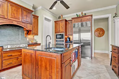 304 Lake Hills Lane, Travelers Rest, SC 29690 - Photo 7