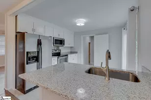 15 Strawberry Dr, Greenville, SC 29617 - Photo 9