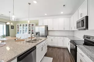 35 Arnold Mill Rd, Simpsonville, SC 29680 - Photo 13