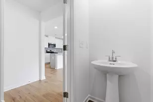 303 Meadow Gate Ct, Fountain Inn, SC 29644 - Photo 3