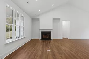 101 E C Ave, Easley, SC 29640 - Photo 7