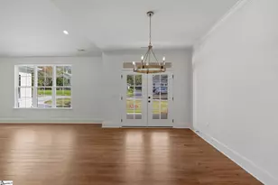 101 E C Ave, Easley, SC 29640 - Photo 11