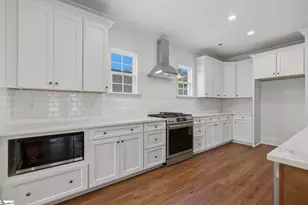 101 E C Ave, Easley, SC 29640 - Photo 15