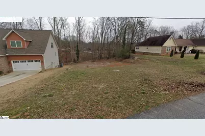 1607 E Saluda Lake Road, Greenville, SC 29611 - Photo 3