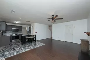 8 Single Oak Ct, Fountain Inn, SC 29644 - Photo 13