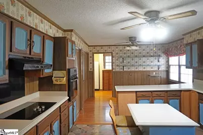 6 Woodlawn Drive, Ware Shoals, SC 29692 - Photo 3