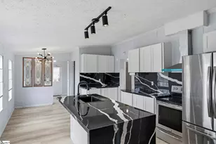 314 Green Oak Dr, Wellford, SC 29385 - Photo 7