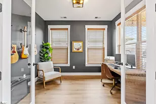 518 Anderson St, Greenville, SC 29601 - Photo 7