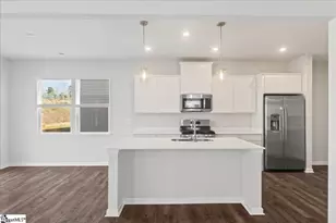 1837 Berkshire Ln, Spartanburg, SC 29303 - Photo 9