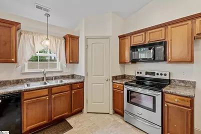 863 Vandenburg Drive, Boiling Springs, SC 29316 - Photo 15