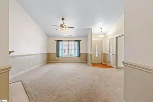 863 Vandenburg Dr, Boiling Springs, SC 29316 - Photo 9