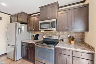 279 Goodwin Rd, Travelers Rest, SC 29690 - Photo 17