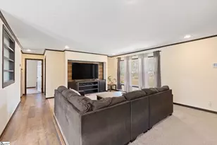 279 Goodwin Rd, Travelers Rest, SC 29690 - Photo 9