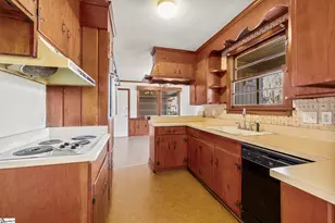 310 Cardinal Dr, Taylors, SC 29687 - Photo 5