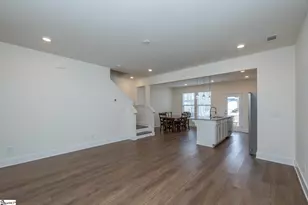 71 Mardale Ln, Greenville, SC 29609 - Photo 5