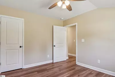 111 W Crawford Street, Landrum, SC 29356 - Photo 15