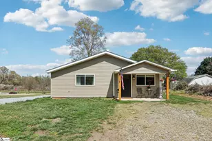 111 W Crawford St, Landrum, SC 29356 - Photo 1