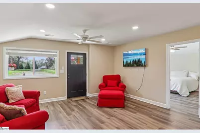 111 W Crawford Street, Landrum, SC 29356 - Photo 7