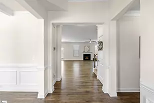 704 Paxton Rose Dr, Greer, SC 29650 - Photo 5