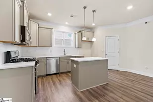 610 Raleighwood Ln, Simpsonville, SC 29681 - Photo 5