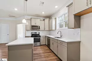 610 Raleighwood Ln, Simpsonville, SC 29681 - Photo 7