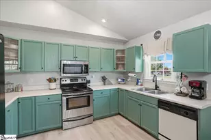 237 Upland View Dr, Boiling Springs, SC 29316 - Photo 7