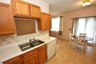 407 Bel Arbor Ln, Mauldin, SC 29662 - Photo 3