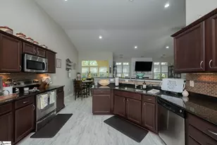 806 Hartscove Ct, Boiling Springs, SC 29316 - Photo 17