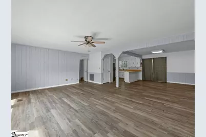 719 S Howard Avenue, Landrum, SC 29356 - Photo 9