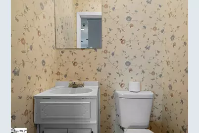 719 S Howard Avenue, Landrum, SC 29356 - Photo 17