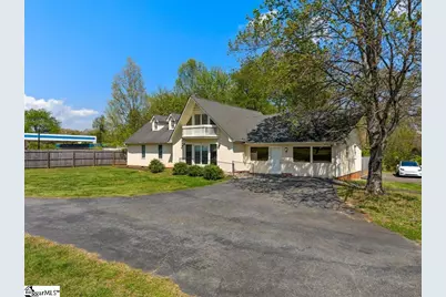 719 S Howard Avenue, Landrum, SC 29356 - Photo 3