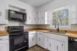 719 S Howard Ave, Landrum, SC 29356 - Photo 13