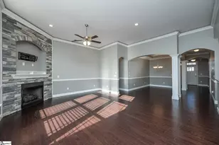 215 McCloud Ct, Spartanburg, SC 29301 - Photo 11