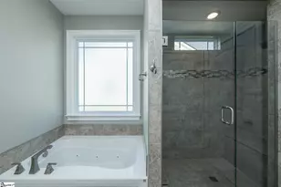 215 McCloud Ct, Spartanburg, SC 29301 - Photo 25