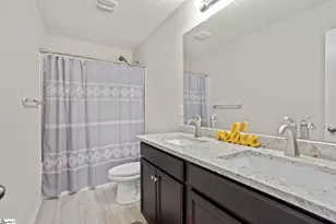 727 Streamside Dr, Piedmont, SC 29673 - Photo 9